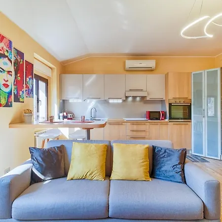 Frida Nuovo Luminoso Con Vista Aperta Trieste