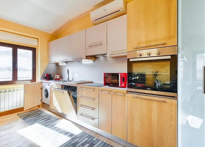 Frida Nuovo Luminoso Con Vista Aperta E Parcheggio Economico Vicino * Трієст